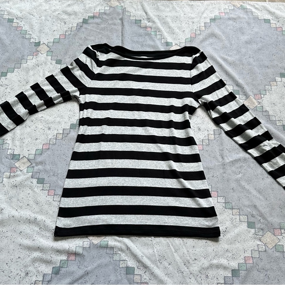Old Navy - Striped Long Sleeve T-shirt - Picture 2 of 5